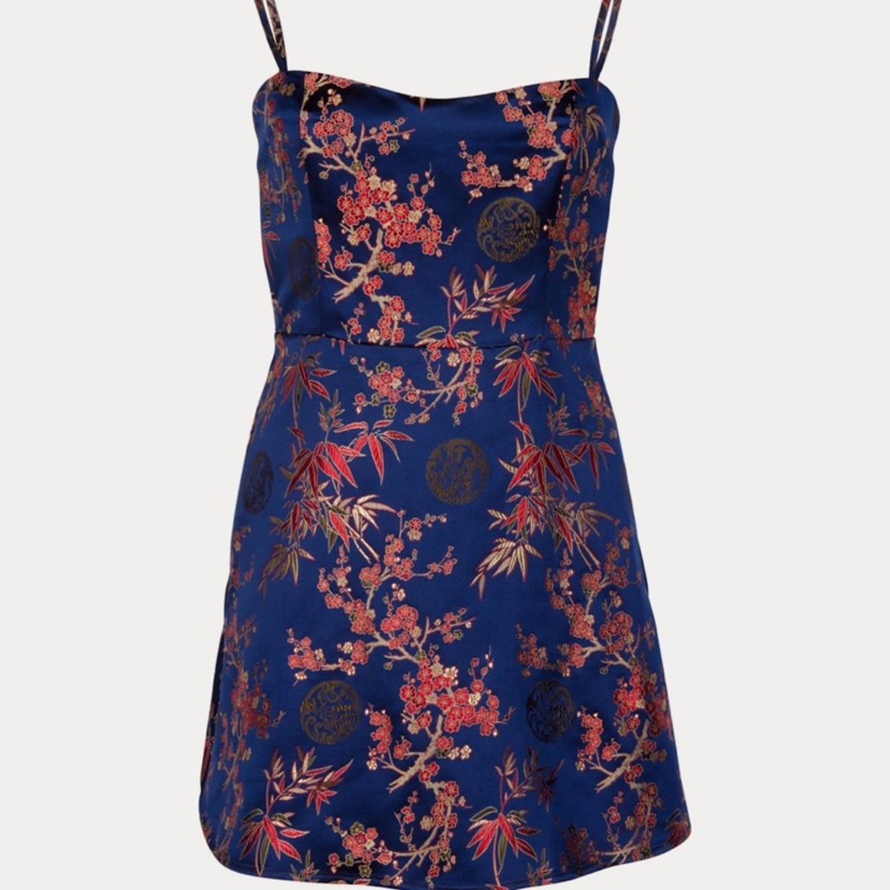 Realisation Par THE EMILIE in Shanghai Nights